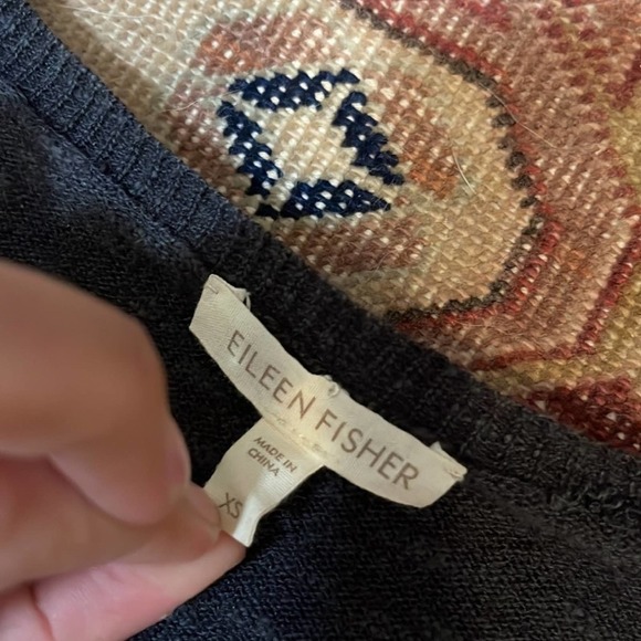 Eileen Fisher gray 3/4 sleeve button down cardigan XS - Picture 4 of 6